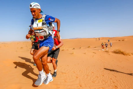 Quels vêtements a porté Rachid El-Morabity, gagnant du Marathon des sables 2022 ?