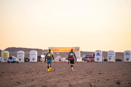 Le prix du marathon des sables avec une tenue de course adaptée au désert