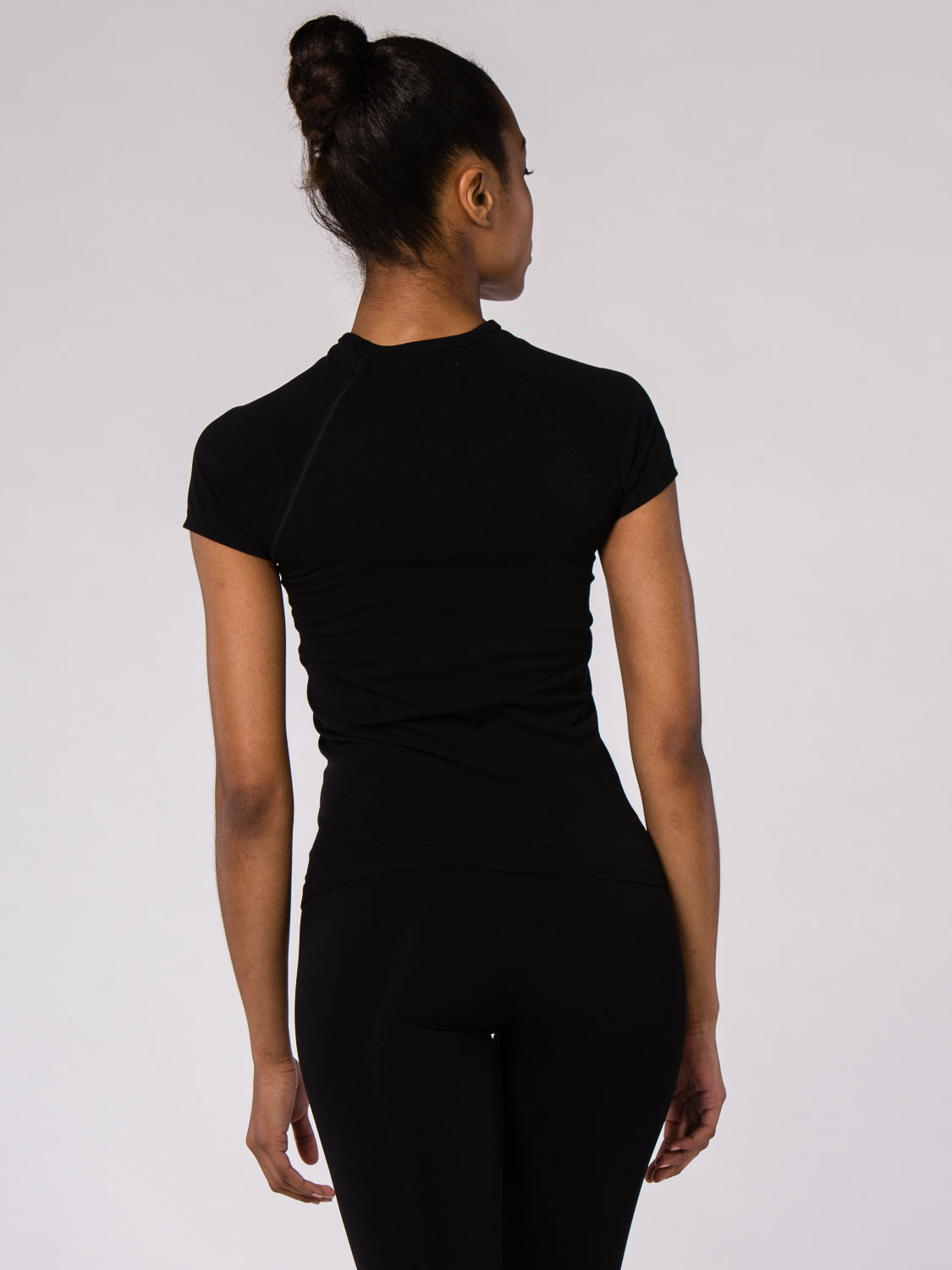 T-shirt de running femme manches courtes compression Eleni Noir